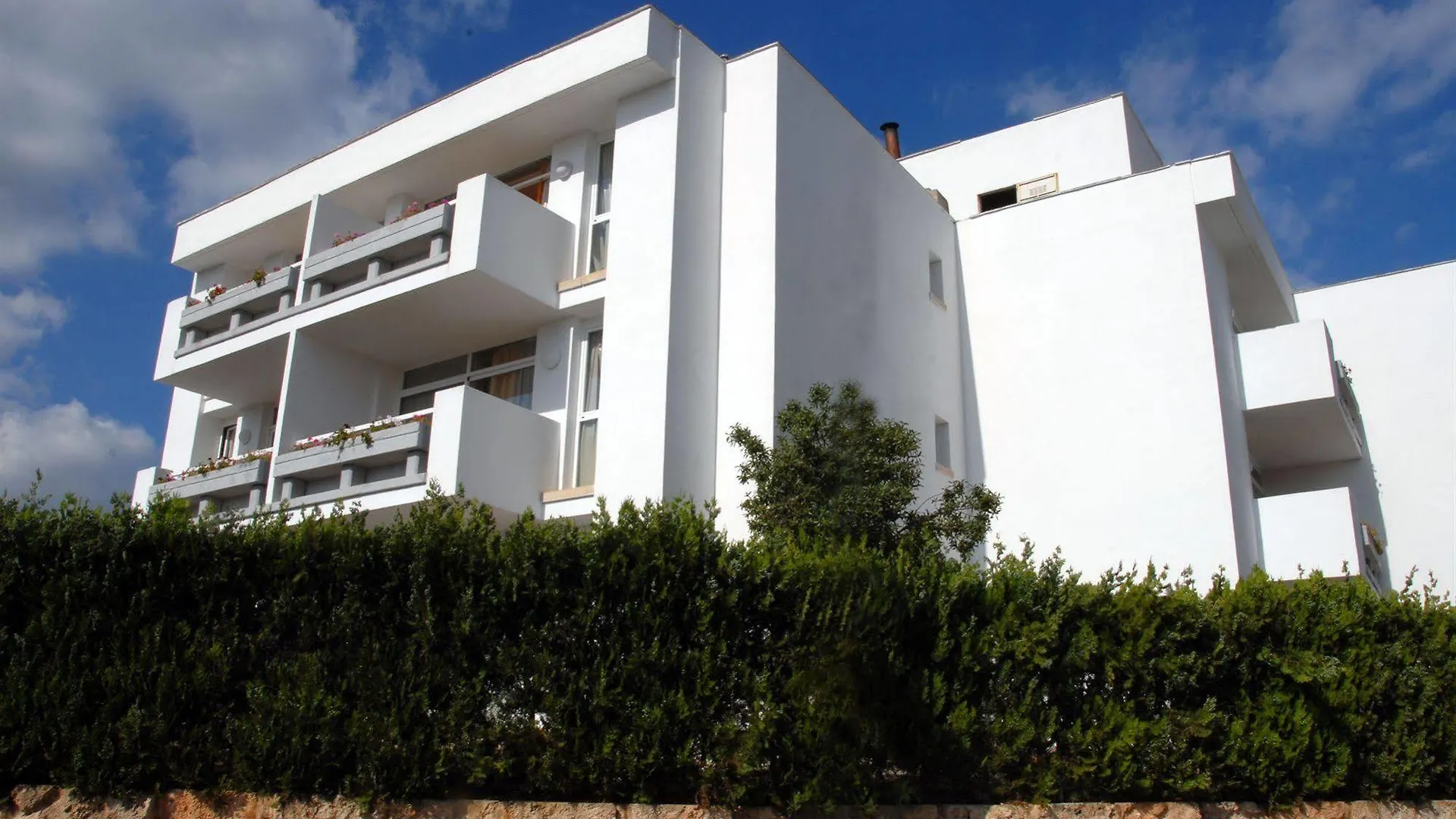 Apartamentos Martha'S Palmanova 2*,